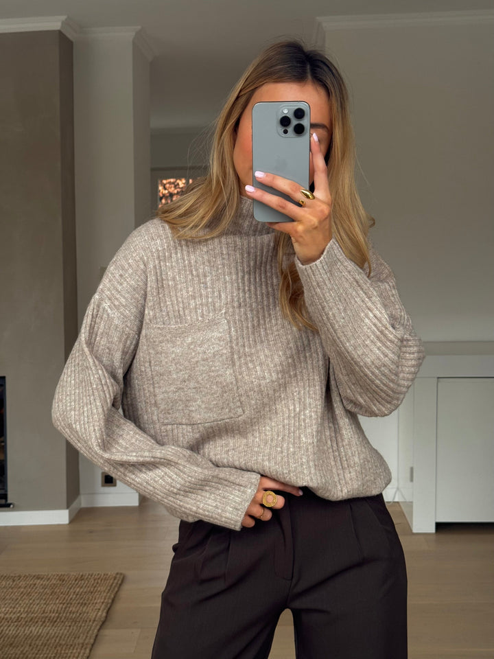 Arvenne | Soft Knitted Sweater